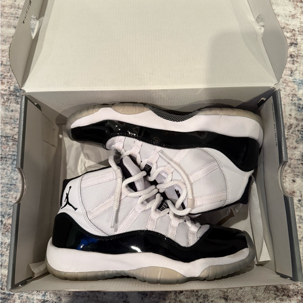 Jordan Kids Sneakers - White and Black